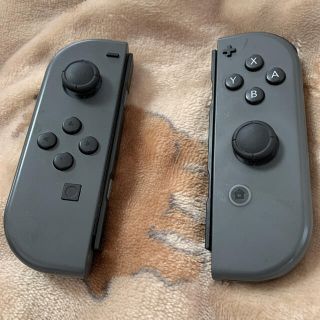 ニンテンドースイッチ(Nintendo Switch)のNintendo JOY-CON (L)/(R) グレー(家庭用ゲーム機本体)