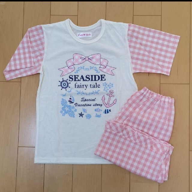 新品・未使用　　半袖　パジャマ　ギンガムチェック キッズ/ベビー/マタニティのキッズ服女の子用(90cm~)(パジャマ)の商品写真