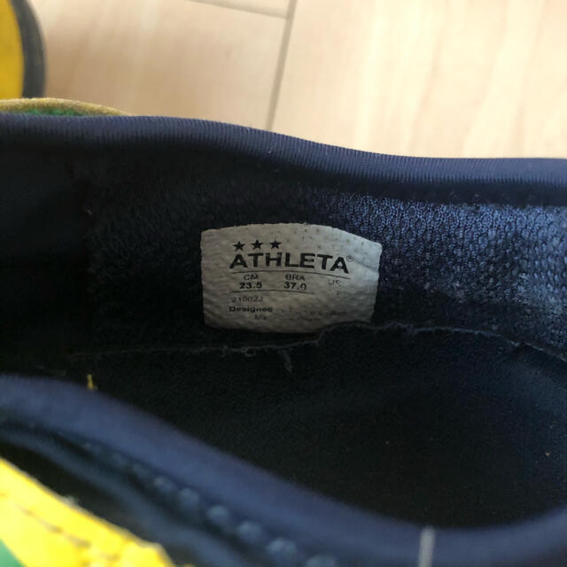 ATHLETA(アスレタ)の★ATHLETA アスレタ  サッカーシューズ　中古　 23.5cm スポーツ/アウトドアのサッカー/フットサル(シューズ)の商品写真