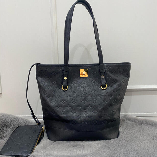 LV ルイヴィトン　シタディンPM モノグラムアンプラントバッグ