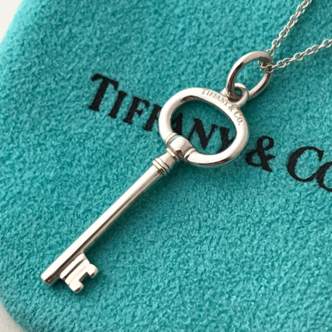 Tiffany オーバルキー ネックレスレディース