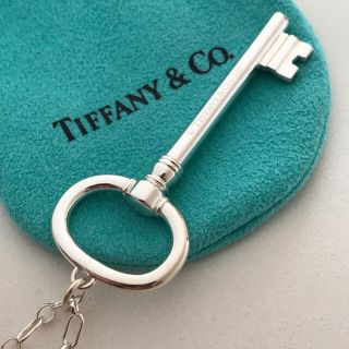 Tiffany ラージオーバルキー ロング チェーンネックレス　美品ネックレス