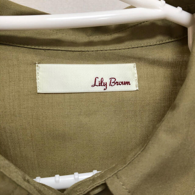 Lily Brown(リリーブラウン)の専用☆リリーブラウン　 レディースのトップス(シャツ/ブラウス(長袖/七分))の商品写真