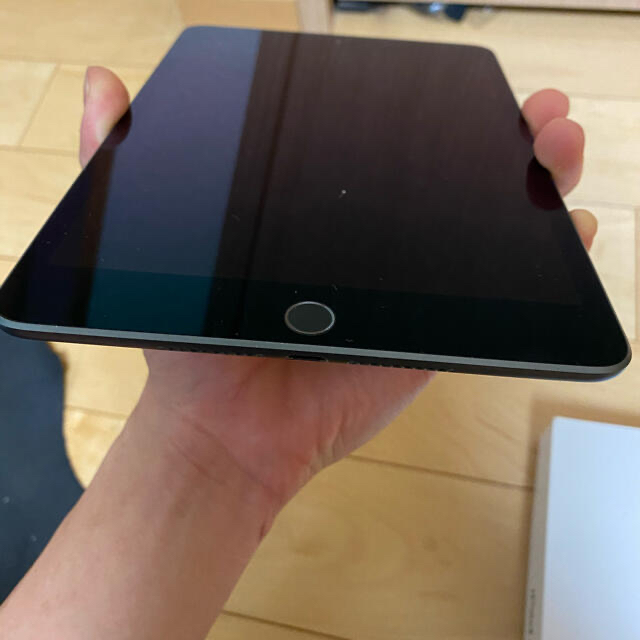 iPad 64GBの通販 by しゅう's shop｜アイパッドならラクマ - iPad mini5 国産定番