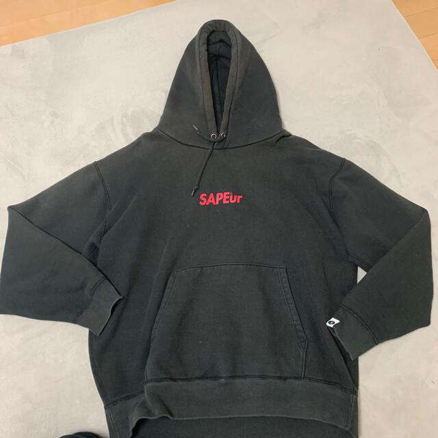 Supreme(シュプリーム)のSAPEur ドロンジョコラボ悪童天国フーディ　XL 古着　ステッカー付き メンズのトップス(パーカー)の商品写真