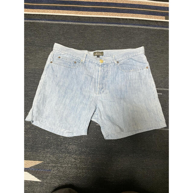 A.P.C(アーペーセー)の値下げ。A.P.C. アーペーセー デニムショートパンツ ヴィンテージ ショーツ メンズのパンツ(ショートパンツ)の商品写真