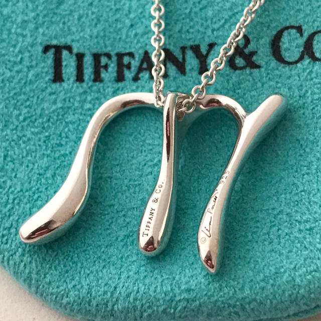 Tiffany ラージイニシャルm ロング チェーンネックレス 1