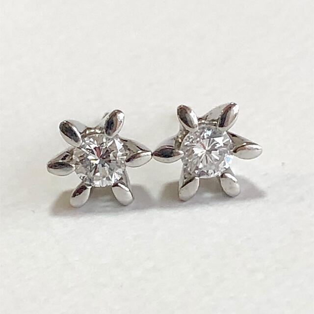 天然ダイヤモンドpt900 天然ダイヤモンド ピアス 計0.40ct 約0.2ct×2 鑑別書付