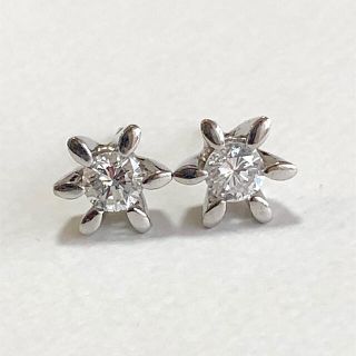 pt900 天然ダイヤモンド ピアス 計0.40ct 約0.2ct×2 鑑別書付(ピアス)