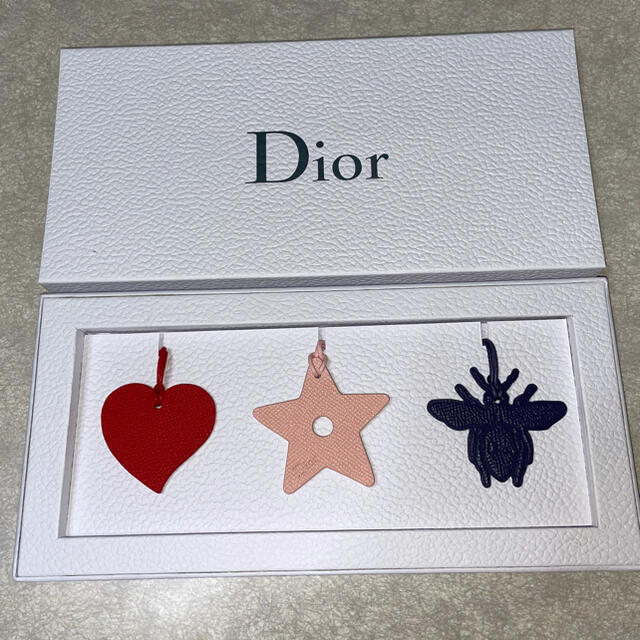 Dior(ディオール)のディオール　ノベルティ　チャーム　新品　未使用 エンタメ/ホビーのコレクション(ノベルティグッズ)の商品写真