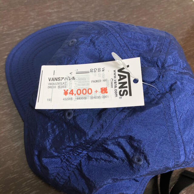 VANS(ヴァンズ)のvans バンズ　キャップ　新品未使用 メンズの帽子(キャップ)の商品写真