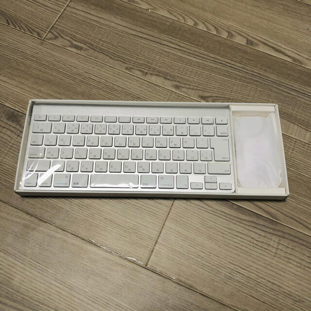 Apple(アップル)の602-7761-A Apple純正 キーボード&マジックマウス スマホ/家電/カメラのPC/タブレット(PC周辺機器)の商品写真