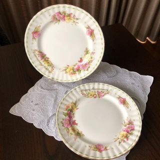 ロイヤルアルバート(ROYAL ALBERT)のご購入者決まりました　ロイヤルアルバート　ハッピーアニバーサリー　プレート2枚(食器)