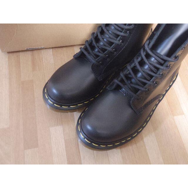 Dr.Martens(ドクターマーチン)のドクターマーチン UK4 1460 8ホール ブーツ 黒 くろ レディースの靴/シューズ(ブーツ)の商品写真