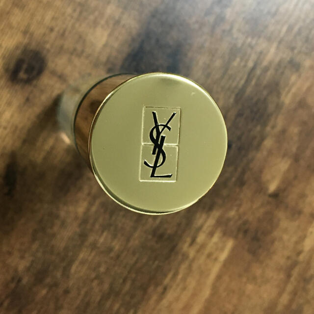Yves Saint Laurent Beaute(イヴサンローランボーテ)のラディアント タッチ ブラープライマー コスメ/美容のベースメイク/化粧品(化粧下地)の商品写真