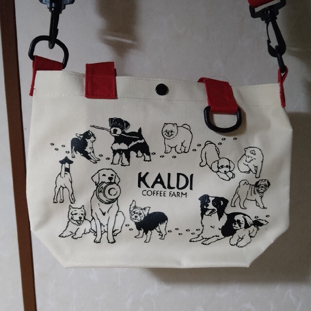 KALDI(カルディ)のKALDI　いぬの日おさんぽバッグ レディースのバッグ(ショルダーバッグ)の商品写真