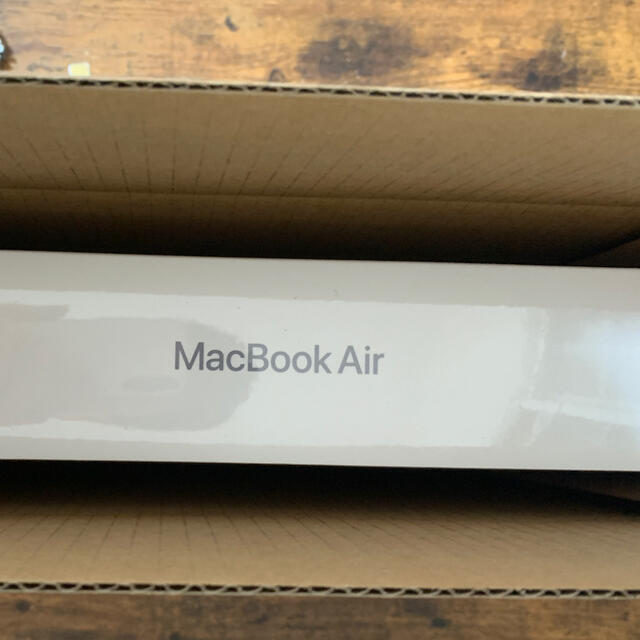 新品未開封／MacBook Air 256GB M1 スペースグレー