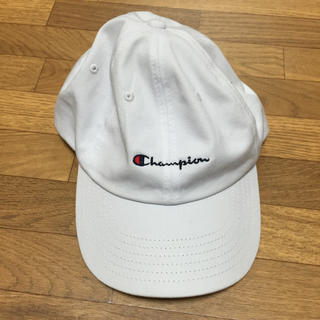 Champion 激かわ 白 チャンピオンcapの通販 ラクマ