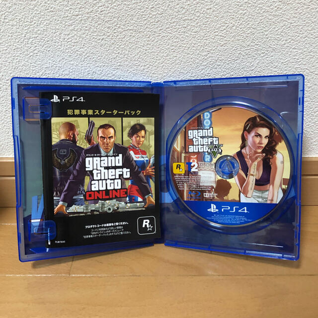 PlayStation4(プレイステーション4)のGTA5 プレミアム・エディション エンタメ/ホビーのゲームソフト/ゲーム機本体(家庭用ゲームソフト)の商品写真