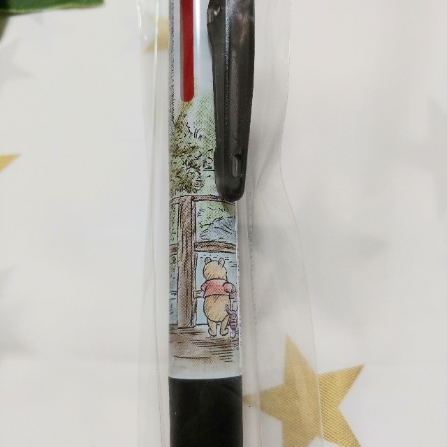 プーさん　フリクションボールペン3スリム　フリクションボールペン　3色ボールペン インテリア/住まい/日用品の文房具(ペン/マーカー)の商品写真