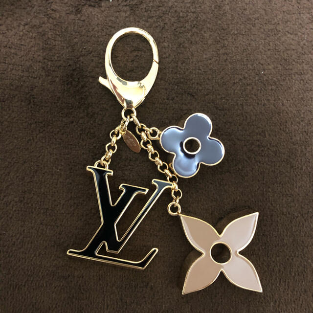 LOUIS VUITTON - ルイヴィトン バックチャームの通販 by トゥイナー's