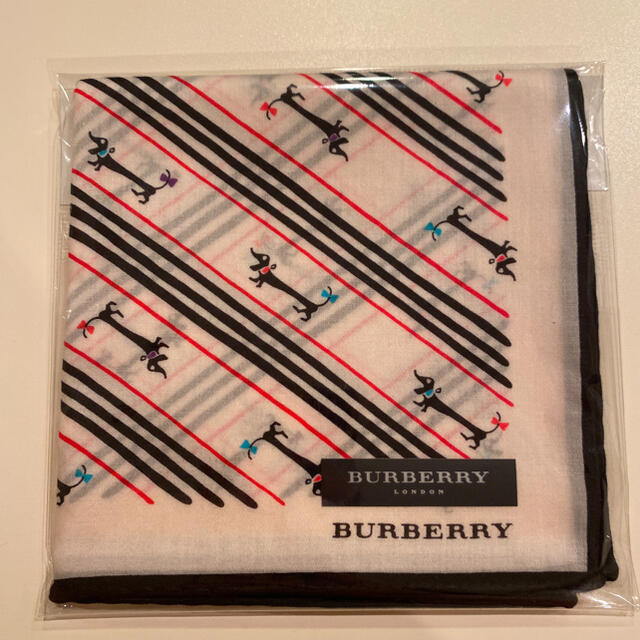 BURBERRY(バーバリー)のburberry バーバリー ハンカチ　未使用 レディースのファッション小物(ハンカチ)の商品写真