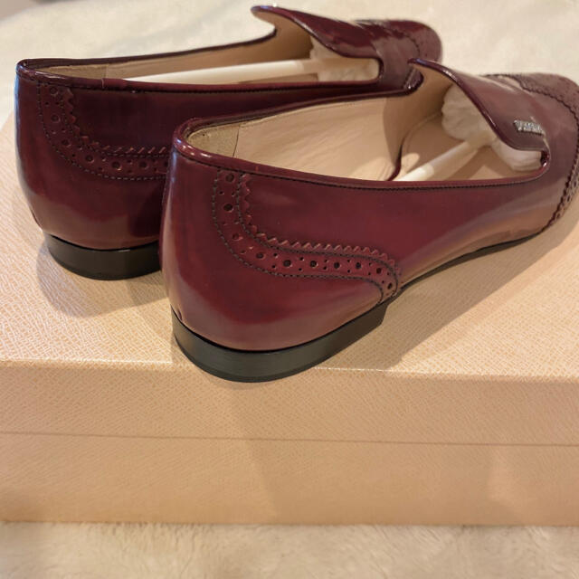 PRADA(プラダ)のローファー PRADA ダークブラウン 茶色 革靴 フラットシューズ レディースの靴/シューズ(ローファー/革靴)の商品写真