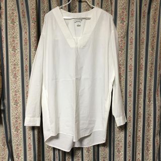 モンキ(Monki)のモンキ ゆったりコクーンシルエットプルオーバーコットン白シャツ ブラウス(シャツ/ブラウス(長袖/七分))