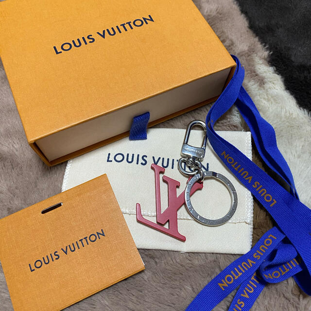 LOUIS VUITTON(ルイヴィトン)の本日限り！正規品　LV ルイヴィトン ポルト クレ・LVカラーズ キーホルダー レディースのファッション小物(キーホルダー)の商品写真