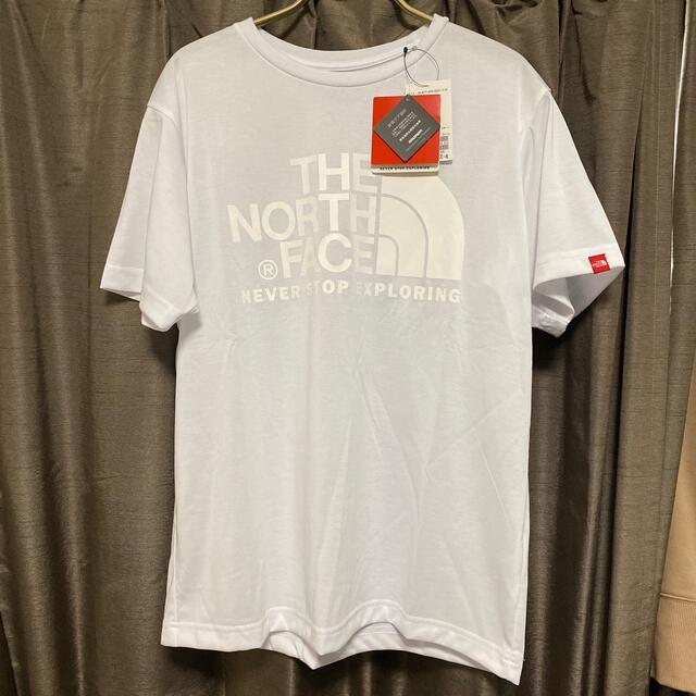 THE NORTH FACE(ザノースフェイス)のザノースフェイスメンズTシャツ　THE NORTH FACE メンズTシャツ メンズのトップス(Tシャツ/カットソー(半袖/袖なし))の商品写真