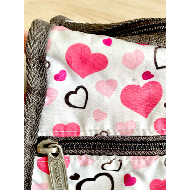 LeSportsac(レスポートサック)のレスポ　ショルダーバッグ　ハート柄　中古　【送料込】 レディースのバッグ(ショルダーバッグ)の商品写真