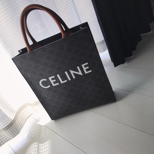 新しいコレクション celine - セリーヌ トリオンフキャンバス スモール