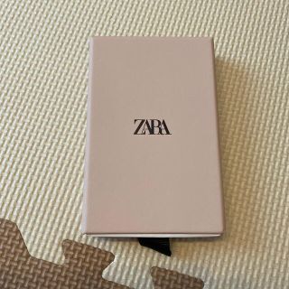 ザラ(ZARA)のZARAイニシャルネックレス　［E］(ネックレス)