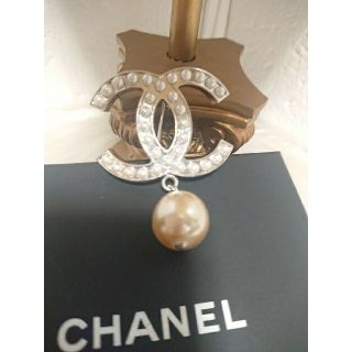 ☆CHANEL シャネル パール付き ココマーク ブローチ☆