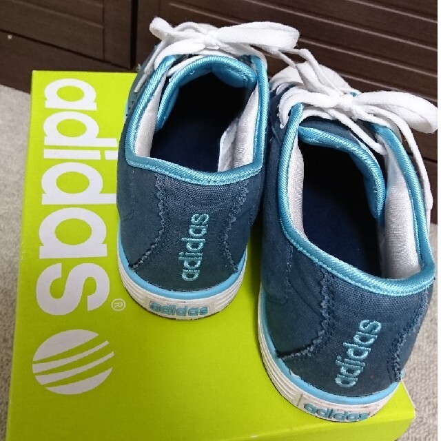 adidas(アディダス)のadidas  スニーカー レディースの靴/シューズ(スニーカー)の商品写真