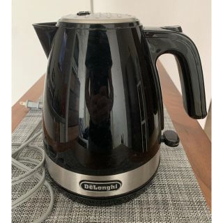 デロンギ(DeLonghi)のとぅんとぅん様専用　デロンギ 電気ケトル (電気ケトル)