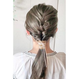 本革＆紐 ヘアアクセサリー(ヘアアクセサリー)