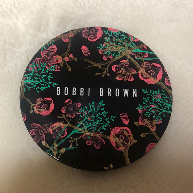 BOBBI BROWN(ボビイブラウン)のボビーブラウン　クッションファンデ　レフィル コスメ/美容のベースメイク/化粧品(ファンデーション)の商品写真