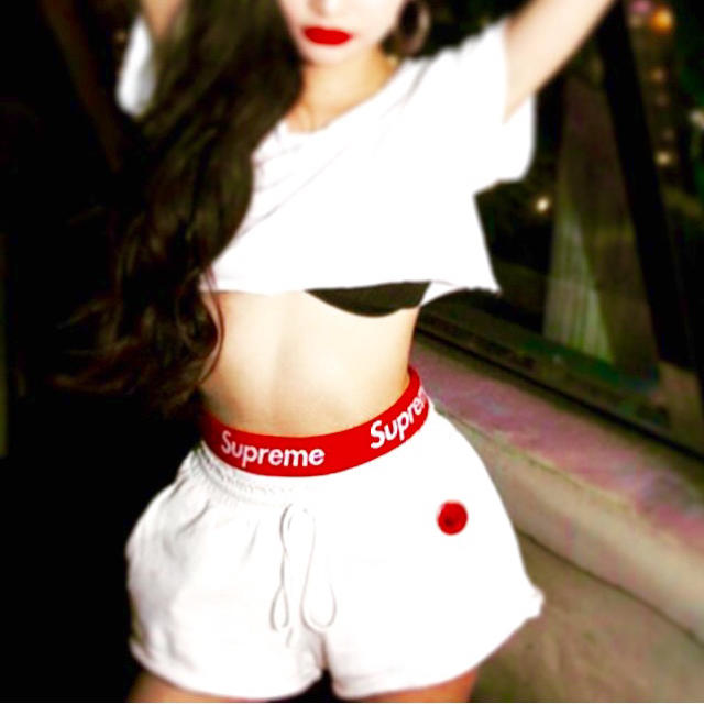 Supreme(シュプリーム)の男女兼用‼️Supreme ボクサー 白黒 レディースのパンツ(ショートパンツ)の商品写真