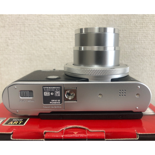 CASIO 高級コンパクトデジタルカメラEX-ZR4000ブラック