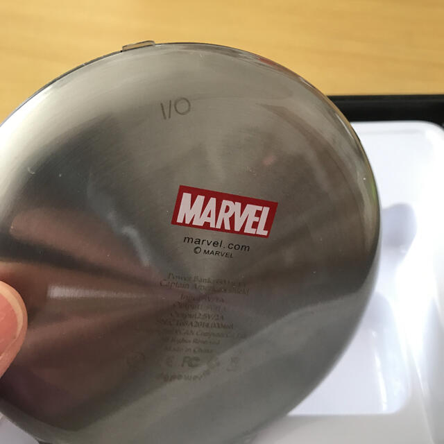 マーベル　キャプテンアメリカ　シールド　モバイルバッテリー　marvel レア スマホ/家電/カメラのPC/タブレット(PC周辺機器)の商品写真