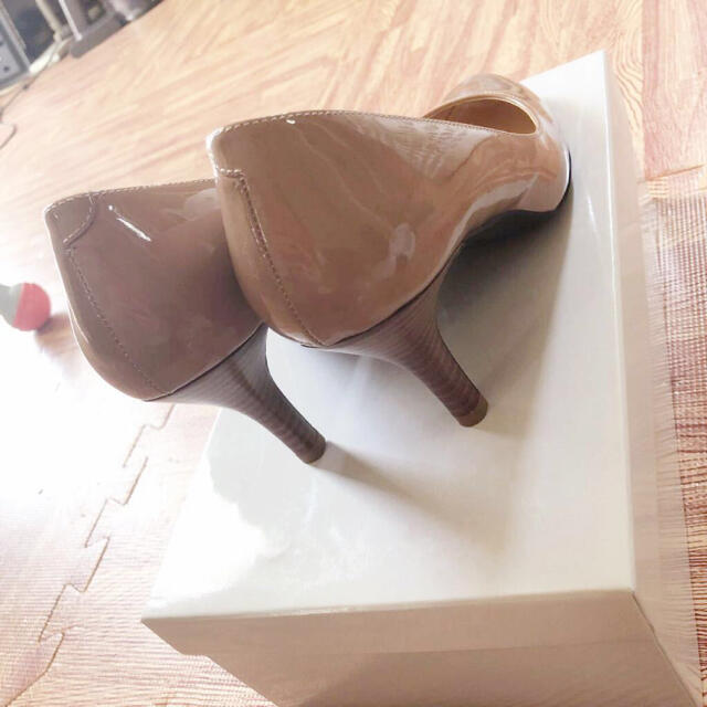 未使用品☆DIANA エナメルパンプス 23.5cm ピンクベージュ ダイアナ
