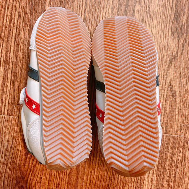 familiar(ファミリア)のファミリア　靴　スニーカー　新品　未使用 キッズ/ベビー/マタニティのキッズ靴/シューズ(15cm~)(スニーカー)の商品写真