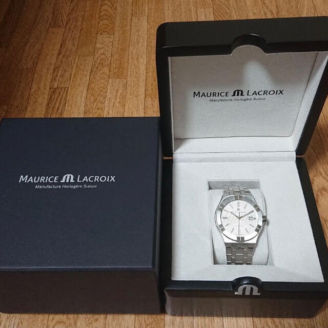 モーリス・ラクロア アイコン オートマティック 42mm 白腕時計(アナログ)