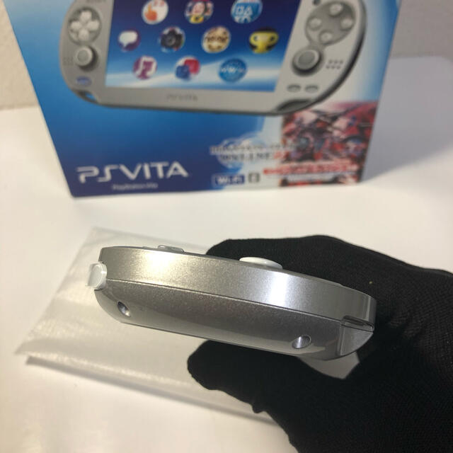 ⭐️ほぼ未使用！PS vita Wi-Fiモデル 完全限定アイス・シルバー