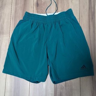 アディダス(adidas)のアディダス　ハーフパンツ　メンズLサイズ(ショートパンツ)