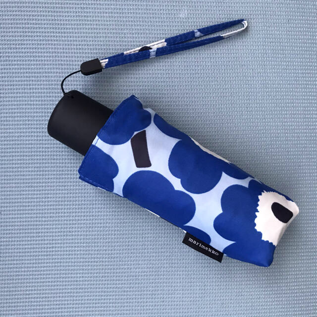 marimekko(マリメッコ)の限界最終値下げ  marimekko unikko 折りたたみ傘 レディースのファッション小物(傘)の商品写真