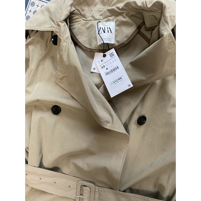ZARA(ザラ)の専用　　ZARA ビック　トレンチコート レディースのジャケット/アウター(トレンチコート)の商品写真