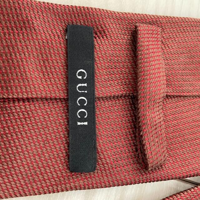 Gucci(グッチ)のGucci ネクタイ グッチ 赤 (Tie Necktie) メンズのスーツ(その他)の商品写真