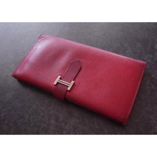 エルメス(Hermes)のエルメス べアン シェブル・ミゾレ長財布 カラー:ルージュアッシュ (長財布)